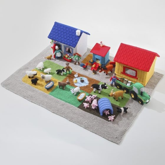 King Cold Foldaway Farmyard Friends Book 1
