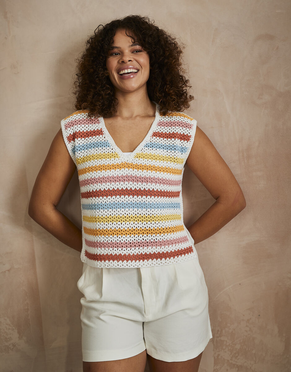 Sirdar Pattern 10745