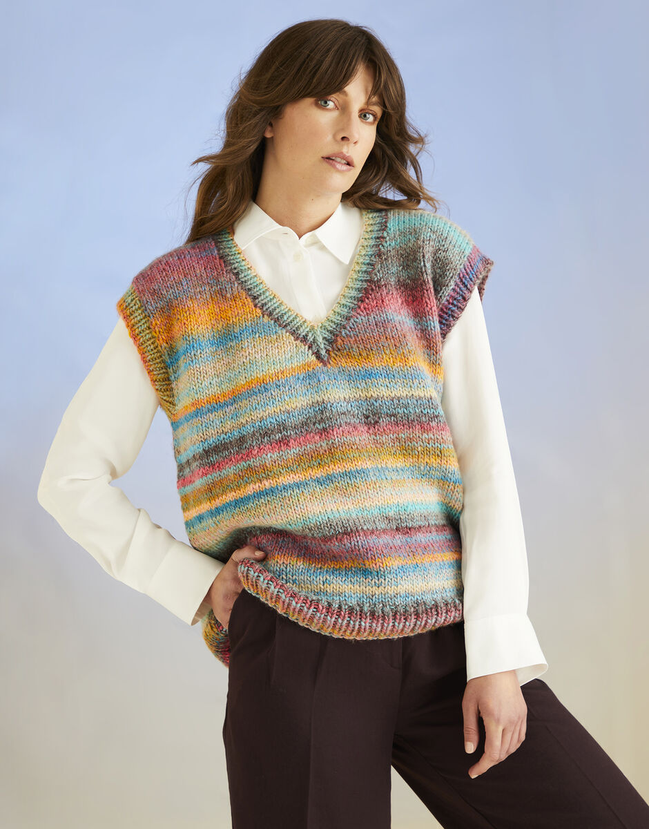 Sirdar Pattern 10700