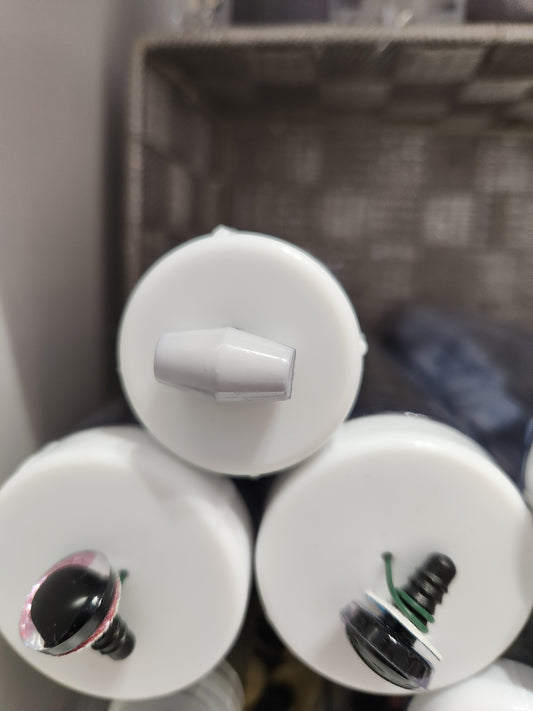 King Cole Matt Toggle Plain Button (20 mm)